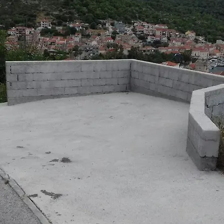 Hilly House - Σπίτι διακοπών Βις